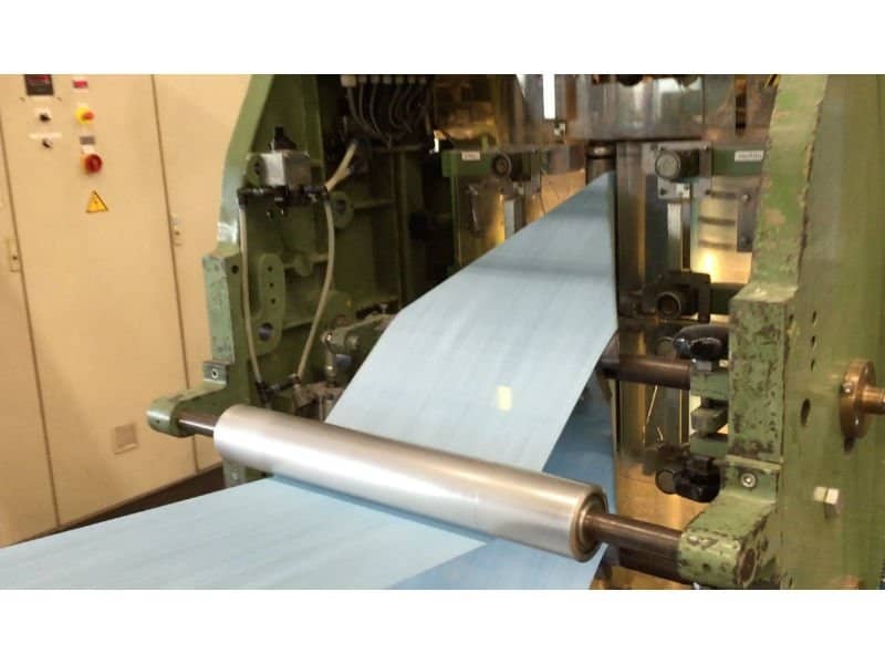 Hobema folding/cutting machine for napkins O19009 3